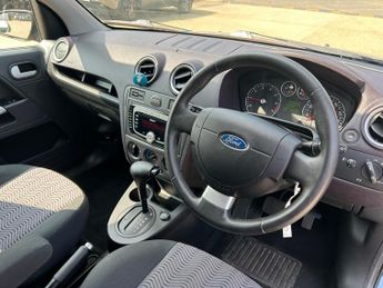 Ford Fusion 1.6 Plus 5dr
