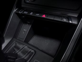 Audi Q3 1.4 TFSIe 45 Vorsprung Sportback 5dr Petrol Plug-in Hybrid S Tro