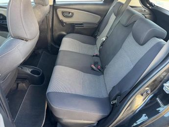 Toyota Yaris 1.5 VVT-h Icon E-CVT Euro 6 5dr