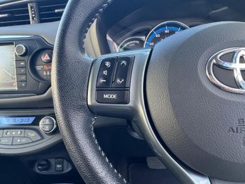 Toyota Yaris 1.5 VVT-h Icon E-CVT Euro 6 5dr