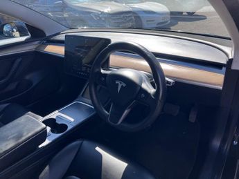 Tesla Model 3 (Dual Motor) Long Range Auto 4WDE 4dr
