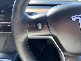 Tesla Model 3 (Dual Motor) Long Range Auto 4WDE 4dr