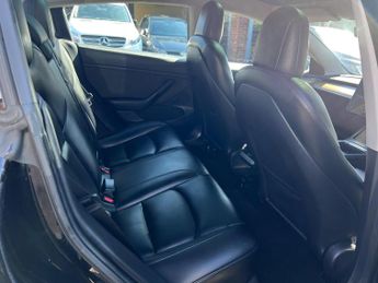 Tesla Model 3 (Dual Motor) Long Range Auto 4WDE 4dr