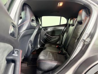 Mercedes-Benz GLA 2.1 GLA200d AMG Line 7G-DCT Euro 6 (s/s) 5dr