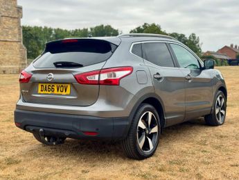 Nissan Qashqai 1.6 dCi N-Connecta XTRON 2WD Euro 6 (s/s) 5dr