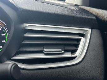 MG MG5 61.1kWh Exclusive Long Range Auto 5dr