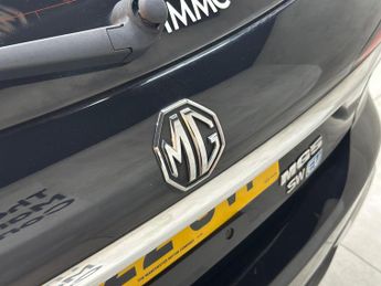 MG MG5 61.1kWh Exclusive Long Range Auto 5dr