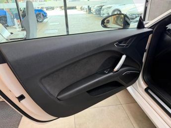 Audi TT 2.0 TFSI Black Edition S Tronic Euro 6 (s/s) 3dr