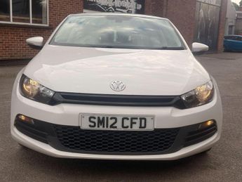 Volkswagen Scirocco 2.0 TDI BlueMotion Tech Euro 5 (s/s) 3dr (Nav)