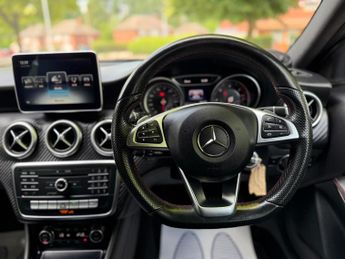 Mercedes-Benz A Class 2.1 A200d AMG Line Hatchback 5dr Diesel 7G-DCT Euro 6 (s/s) (136
