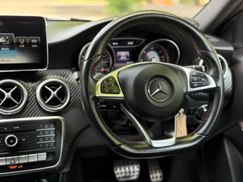 Mercedes-Benz A Class 2.1 A200d AMG Line Hatchback 5dr Diesel 7G-DCT Euro 6 (s/s) (136