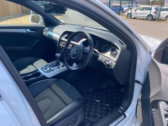 Audi A4 2.0 TFSI S line Saloon 4dr Petrol S Tronic quattro Euro 6 (s/s) 