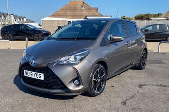 Toyota Yaris 1.5 VVT-h Design Hatchback 5dr Petrol Hybrid E-CVT Euro 6 (s/s) 