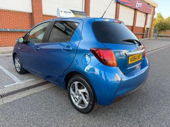 Toyota Yaris 1.5 VVT-h Icon Hatchback 5dr Petrol Hybrid E-CVT Euro 6 (101 ps)