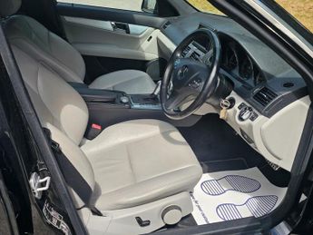 Mercedes-Benz C Class 1.8 C250 BlueEfficiency Elegance Auto Euro 5 5dr