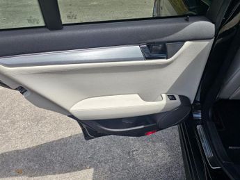 Mercedes-Benz C Class 1.8 C250 BlueEfficiency Elegance Auto Euro 5 5dr