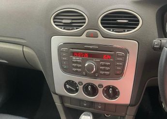 Ford Focus 1.6 Zetec Climate 5dr