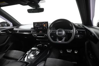 Audi A4 Avant 2.0 TFSI 35 Black Edition S Tronic Euro 6 (s/s) 5dr