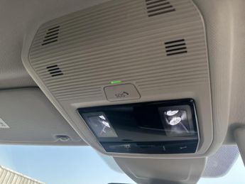 Volkswagen Golf LIFE ETSI S-A
