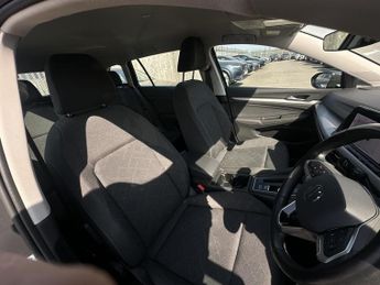 Volkswagen Golf LIFE ETSI S-A