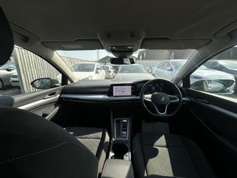 Volkswagen Golf LIFE ETSI S-A