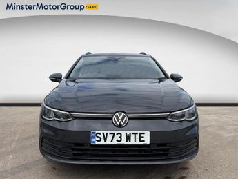Volkswagen Golf LIFE ETSI S-A