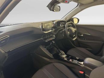 Peugeot E-2008 50kWh Allure Premium SUV 5dr Electric Auto (136 ps)