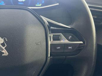 Peugeot E-2008 50kWh Allure Premium SUV 5dr Electric Auto (136 ps)