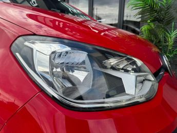 VOLKSWAGEN UP! 1.0 Move up! Hatchback 5dr Petrol Manual Euro 6 (60 ps) **FINANC