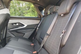 Peugeot 3008 1.2 GT SUV 5dr Petrol Hybrid e-DSC6 Euro 6 (s/s) (145 ps)