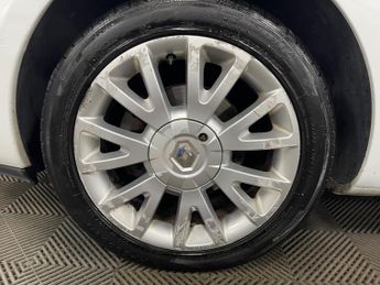 Renault Clio 1.2 TCe Dynamique TomTom Euro 5 3dr