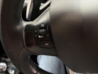 Peugeot 208 1.4 e-HDi Allure EGC Euro 5 (s/s) 5dr