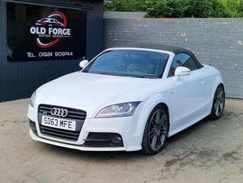 Audi TT 2.0 TDI Black Edition Roadster quattro Euro 5 2dr