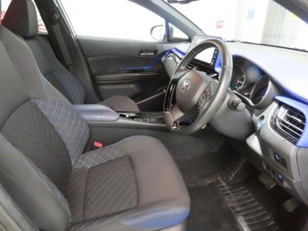 Toyota C-HR 1.8 VVT-h Dynamic CVT Euro 6 (s/s) 5dr