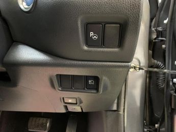 Toyota C-HR 1.8 VVT-h Dynamic CVT Euro 6 (s/s) 5dr