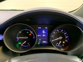 Toyota C-HR 1.8 VVT-h Dynamic CVT Euro 6 (s/s) 5dr