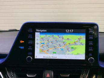 Toyota C-HR 1.8 VVT-h Dynamic CVT Euro 6 (s/s) 5dr