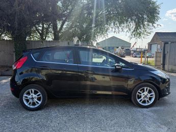 Ford Fiesta 1.0T EcoBoost Zetec Euro 6 (s/s) 5dr