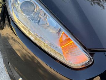 Ford Fiesta 1.0T EcoBoost Zetec Euro 6 (s/s) 5dr