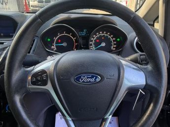 Ford Fiesta 1.0T EcoBoost Zetec Euro 6 (s/s) 5dr