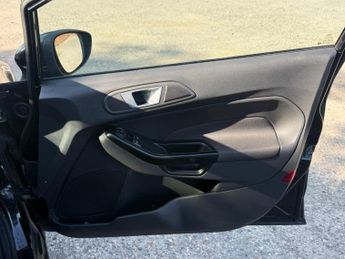 Ford Fiesta 1.0T EcoBoost Zetec Euro 6 (s/s) 5dr