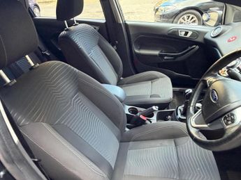 Ford Fiesta 1.0T EcoBoost Titanium Euro 5 (s/s) 5dr