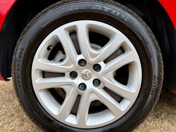Vauxhall Astra 1.4i Turbo Design Auto Euro 6 (s/s) 5dr