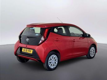 Toyota AYGO 1.0 VVT-i x-play Hatchback 5dr Petrol Manual Euro 6 (71 ps)