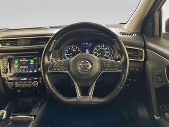 Nissan Qashqai 1.3 DIG-T Tekna SUV 5dr Petrol Manual Euro 6 (s/s) (140 ps)