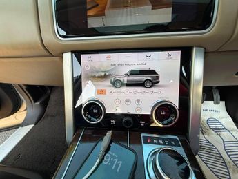 Land Rover Range Rover 2.0 P400e 12.4kWh Vogue Auto 4WD Euro 6 (s/s) 5dr