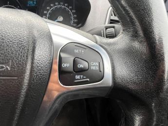 Ford EcoSport 1.5 TDCi Titanium 2WD Euro 5 5dr