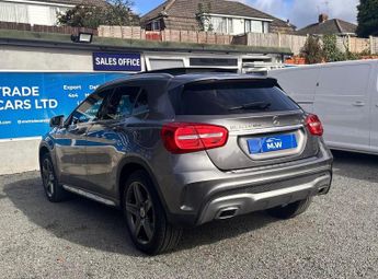 Mercedes-Benz GLA 2.1 GLA200d AMG Line (Premium Plus) 7G-DCT 4MATIC Euro 6 (s/s) 5