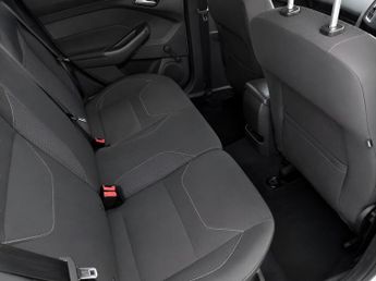 Ford Focus 1.6 Zetec Powershift Euro 6 5dr
