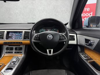 Jaguar XF 2.2d SE Auto Euro 5 (s/s) 4dr